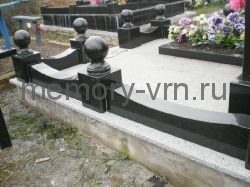 Цоколи и ограды