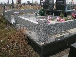 Цоколи и ограды