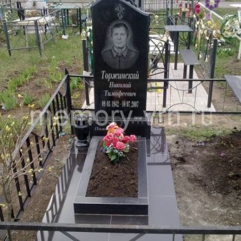 Гранитные памятники
