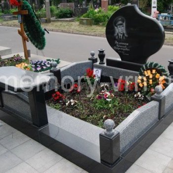 Гранитные памятники