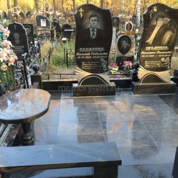 Гранитные памятники
