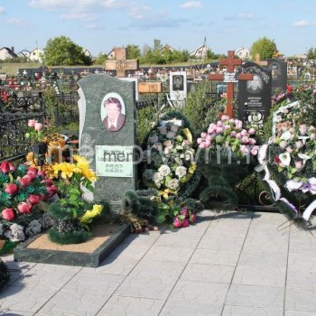 Гранитные памятники