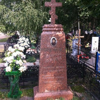 Гранитные памятники