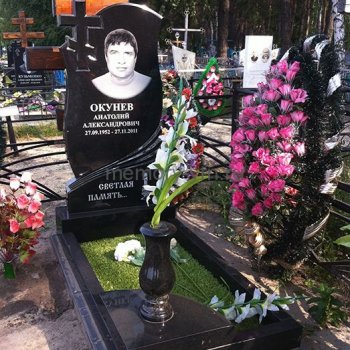 Гранитные памятники