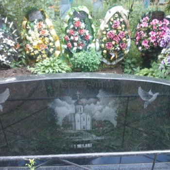 Гранитные памятники