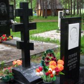 Гранитные памятники