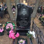 Гранитные памятники