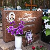 Гранитные памятники