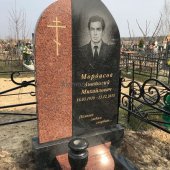 Гранитные памятники