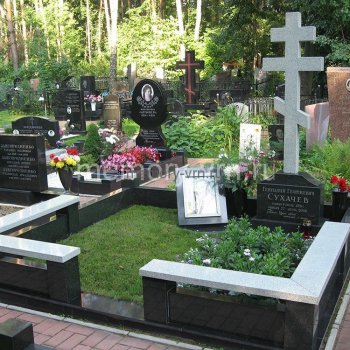 Изготовление гранитных комплексов в Воронеже