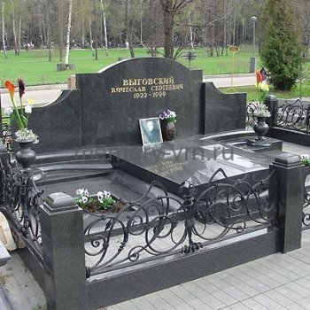 Изготовление гранитных комплексов в Воронеже