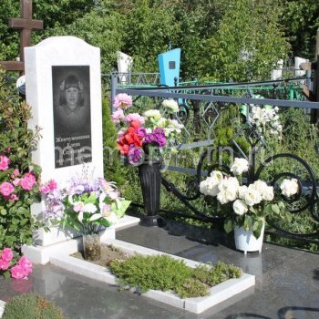Заказать памятники из мрамора в Воронеже