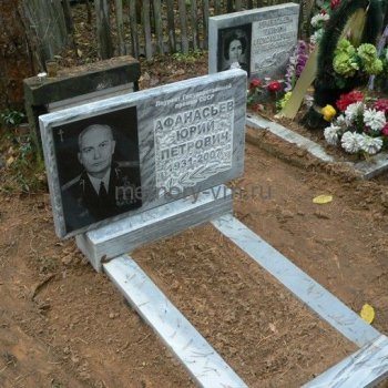 Заказать памятники из мрамора в Воронеже