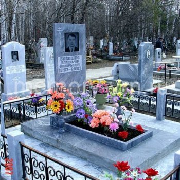 Заказать памятники из мрамора в Воронеже
