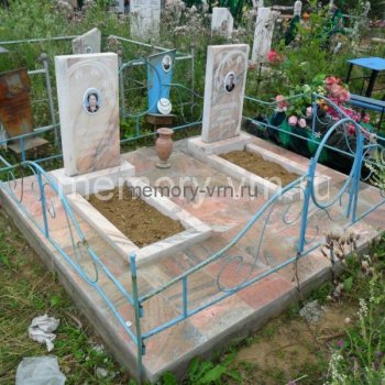 Заказать памятники из мрамора в Воронеже
