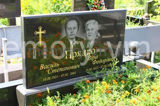 Оформление памятников сусальным золотом
